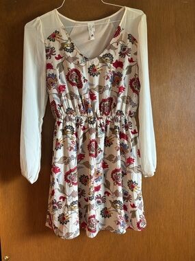 Pink Owl women’s Floral Print Cream Dress with Red Accent. Size medium